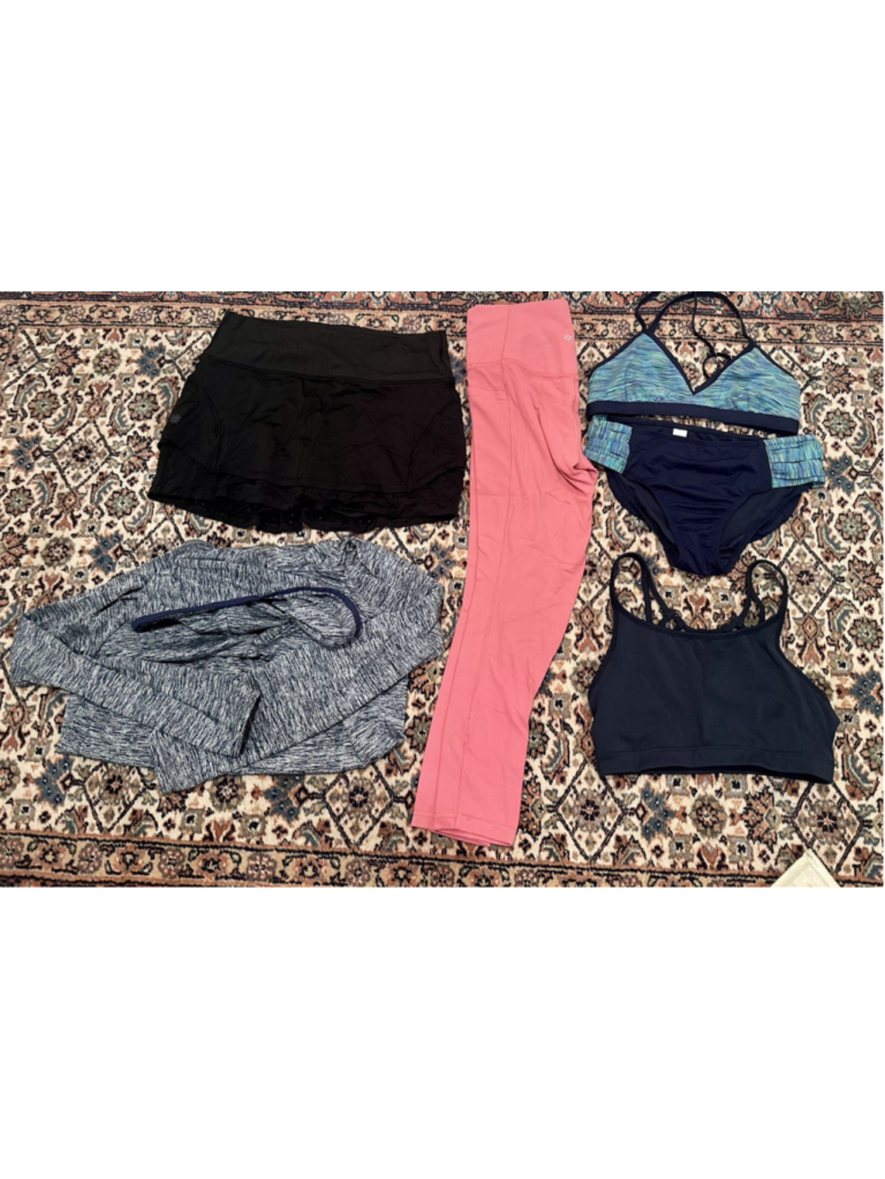 Athleta and Under Armor Women's Activewear Lot - Size Small